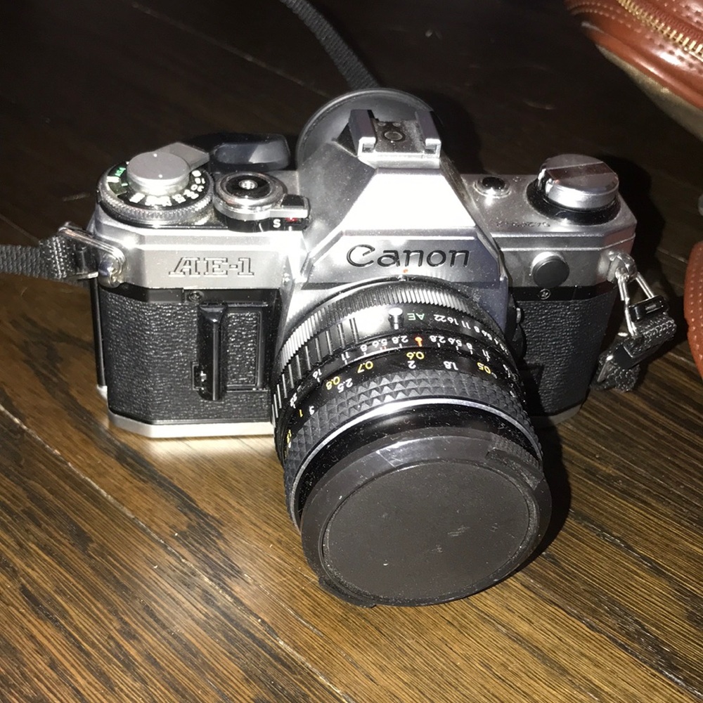 CANON AE-1 CAMERA WITH ZOOM AND FLASH ATTACHMENTS